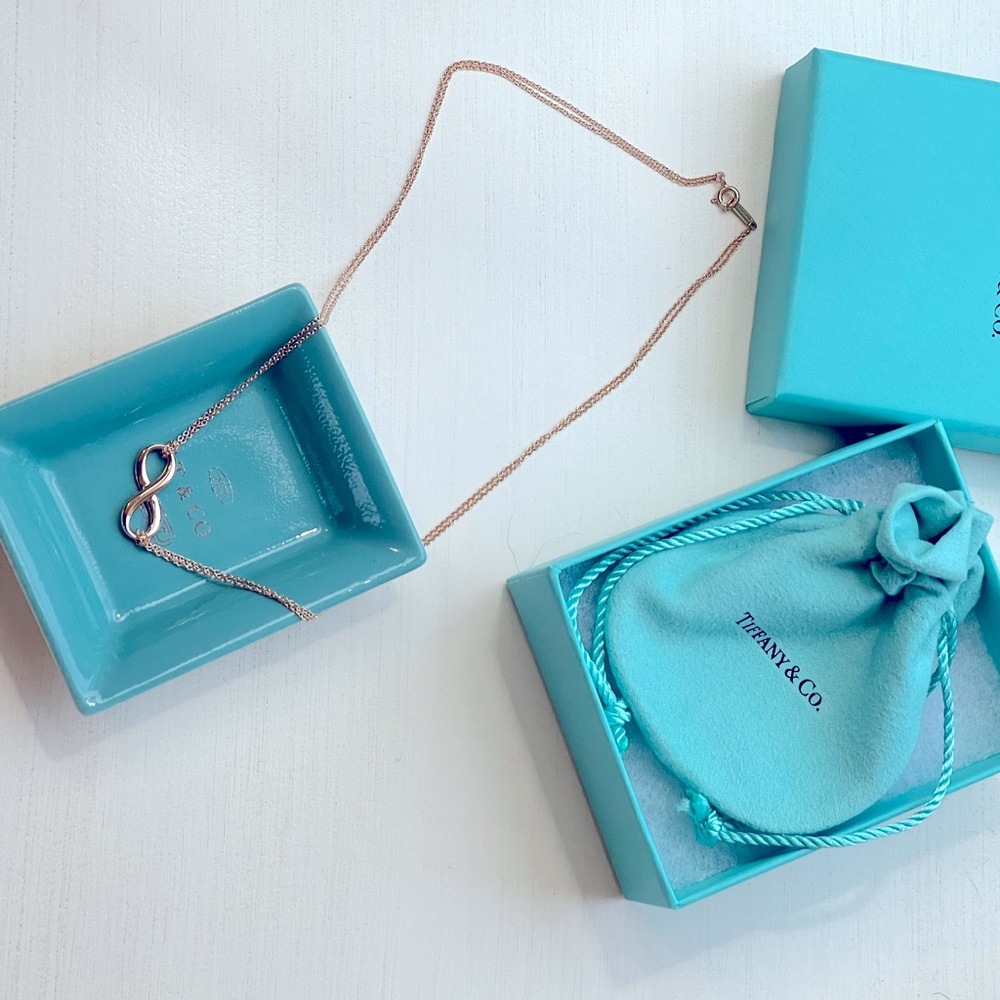 Tiffany&Co.18K Rose Gold infinity pendant NEW
